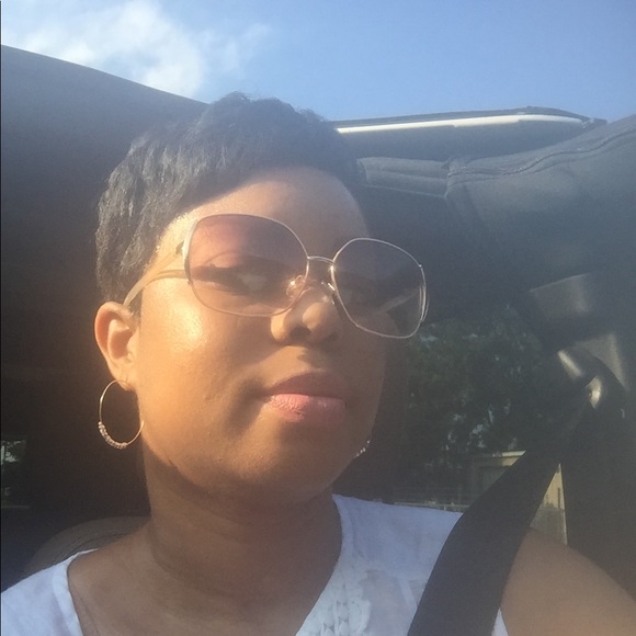 Meet your Posher, SynStylin - Picture 4 of 4